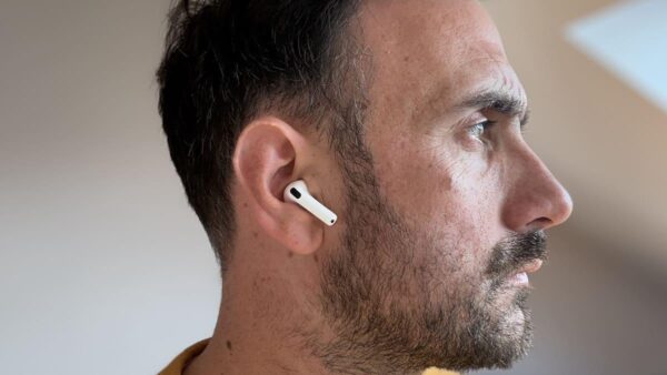 هندزفری بی‌سیم اپل AirPods 4 با قابلیت حذف نویز فعال ANC - تصویر 5